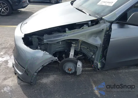 2025 Tesla Model Y Long Range Dual Motor All-Wheel Drive из США, поврежденный, VIN 7SAYGDEE7SA339224